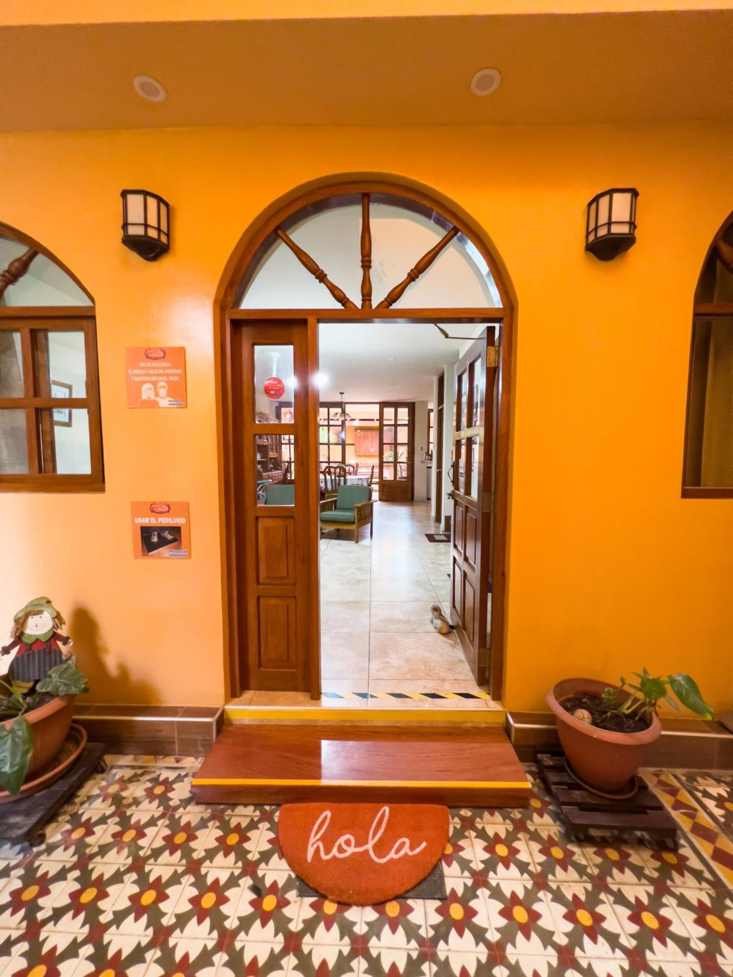 Bed and breakfast Casa Huéspedes Pimentel Extérieur photo