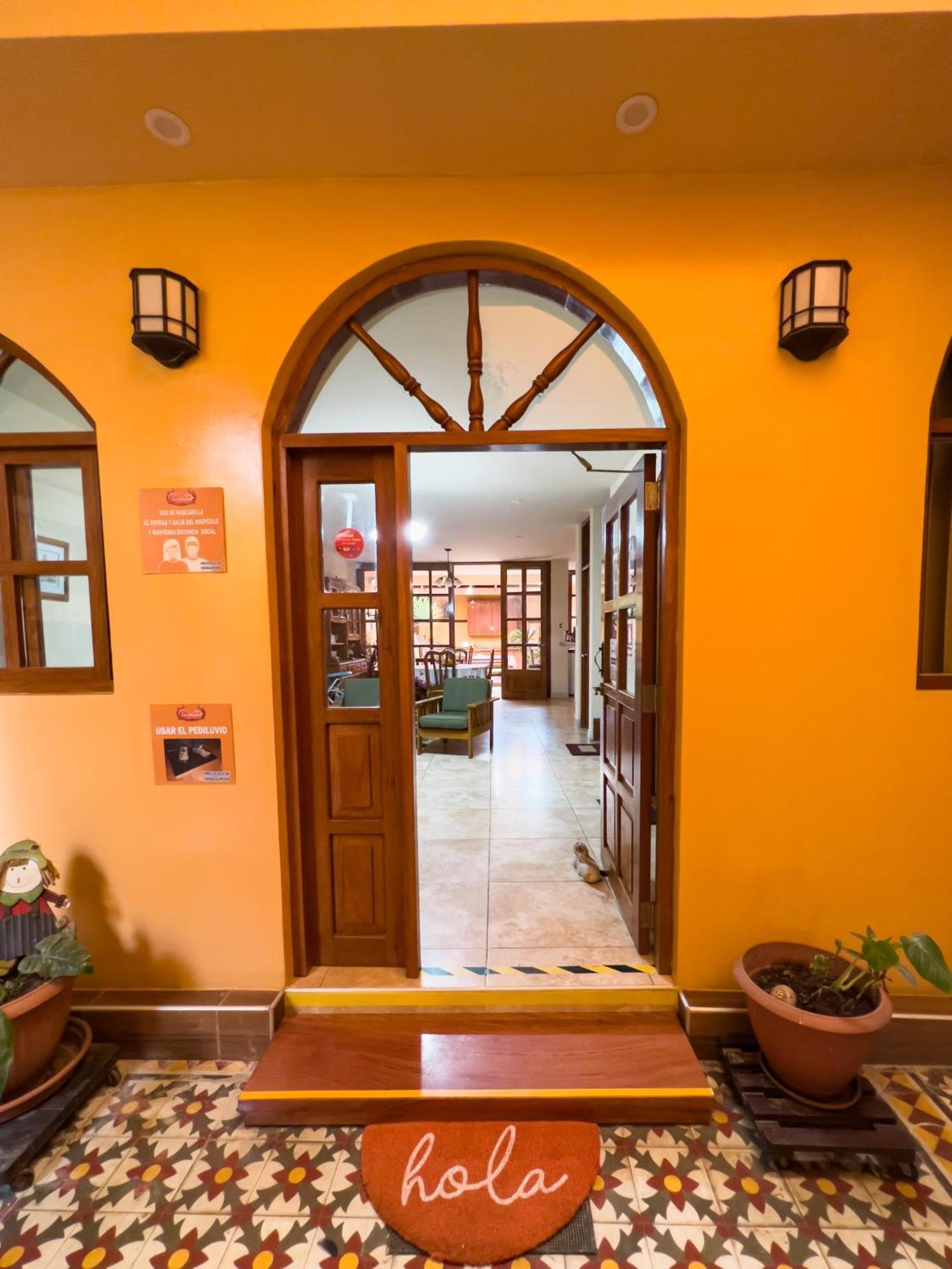 Bed and breakfast Casa Huéspedes Pimentel Extérieur photo