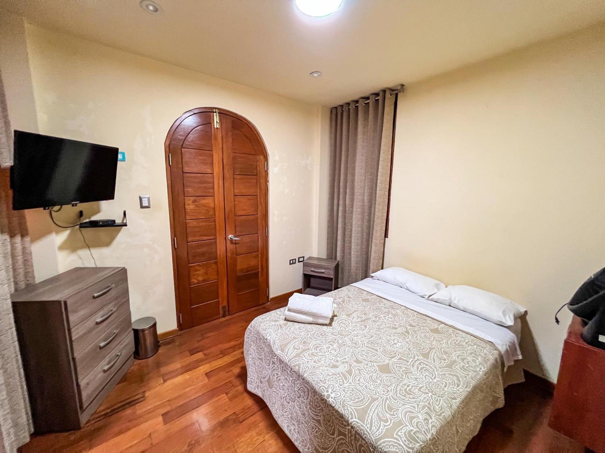 Bed and breakfast Casa Huéspedes Pimentel Extérieur photo