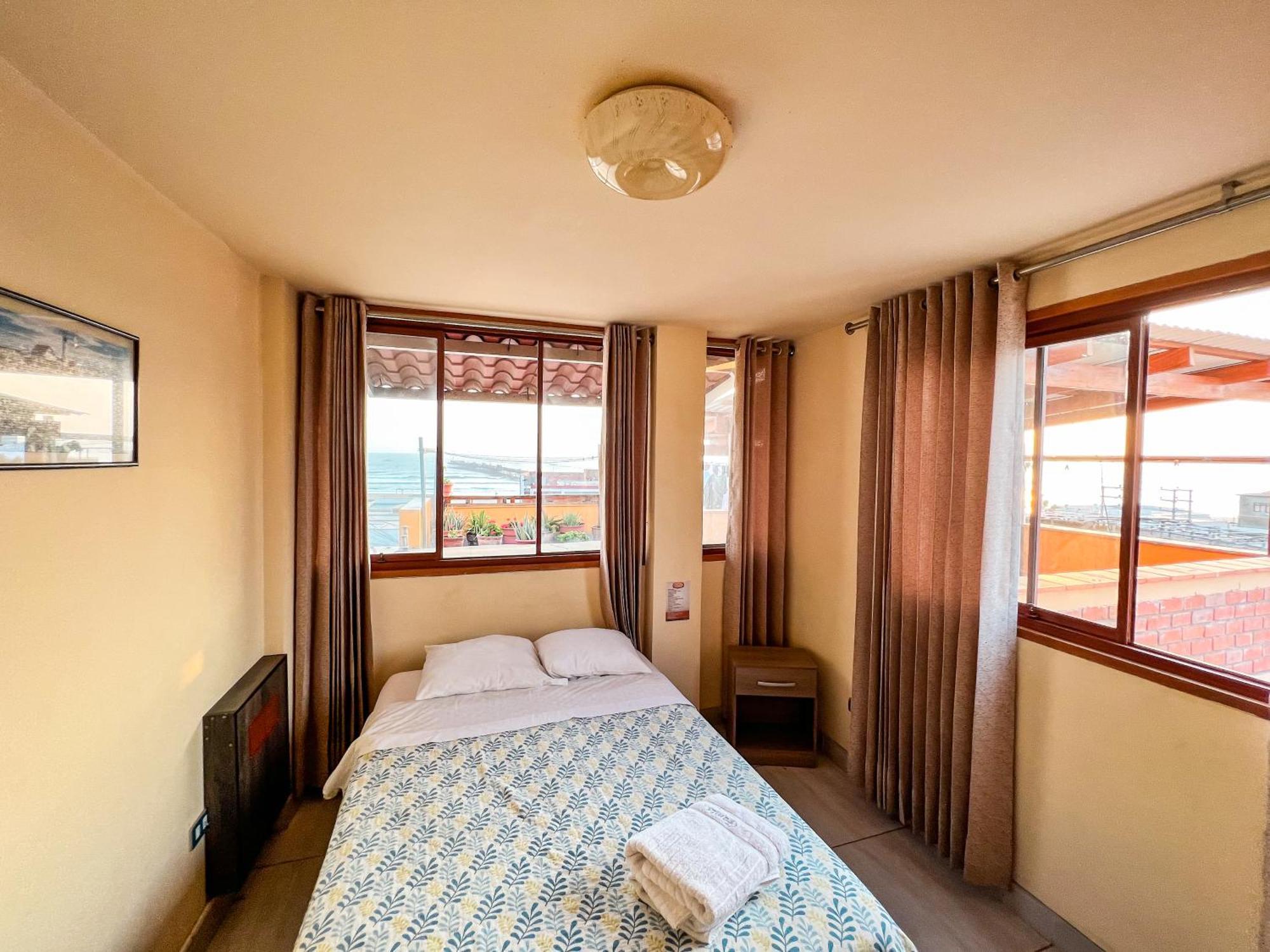 Bed and breakfast Casa Huéspedes Pimentel Extérieur photo