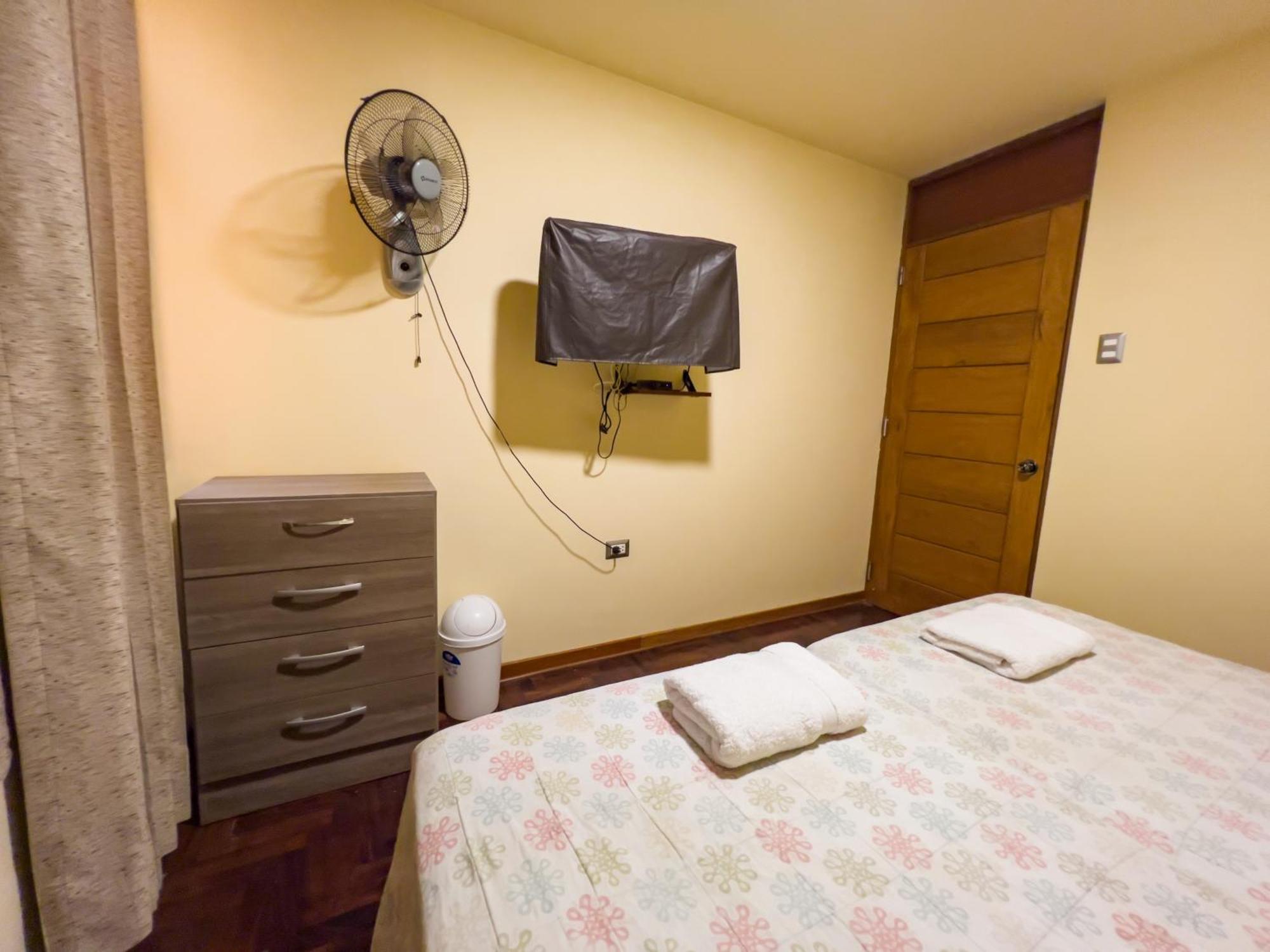Bed and breakfast Casa Huéspedes Pimentel Extérieur photo