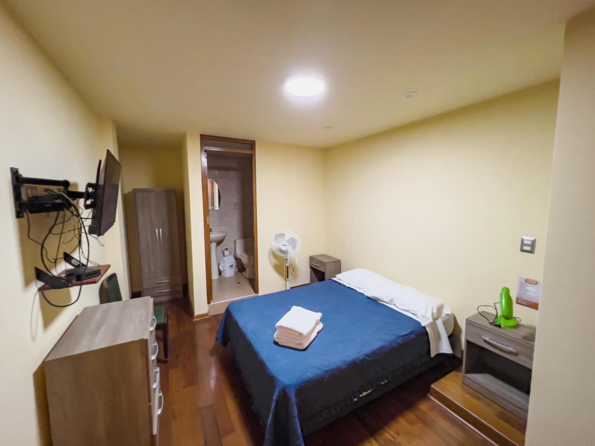 Bed and breakfast Casa Huéspedes Pimentel Extérieur photo