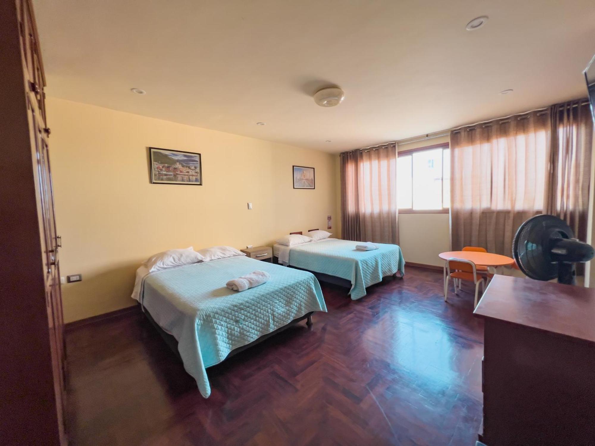 Bed and breakfast Casa Huéspedes Pimentel Extérieur photo