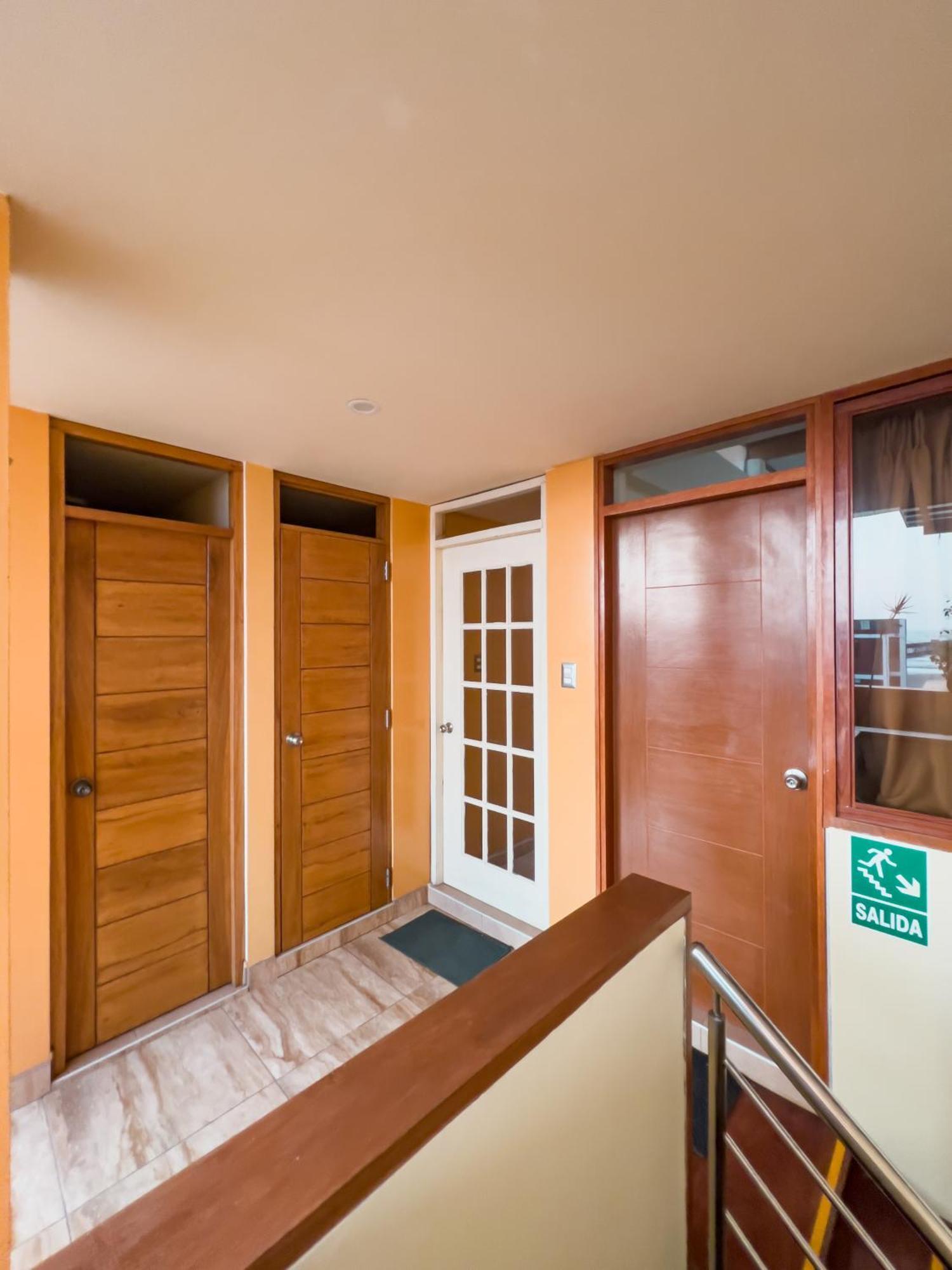 Bed and breakfast Casa Huéspedes Pimentel Extérieur photo