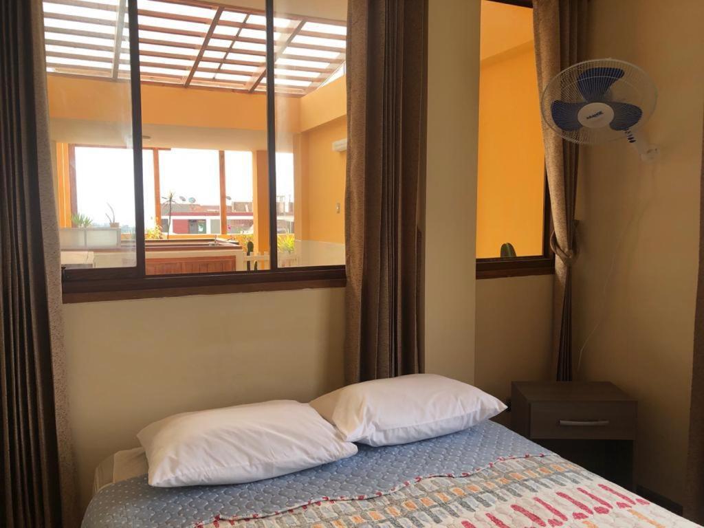 Bed and breakfast Casa Huéspedes Pimentel Extérieur photo